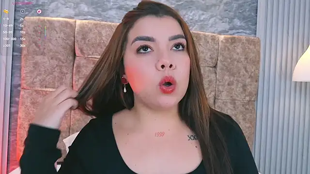 leilapons online show from April 9, 7:20 pm