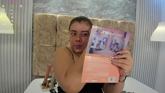 leilapons online show from January 11, 5:31 pm