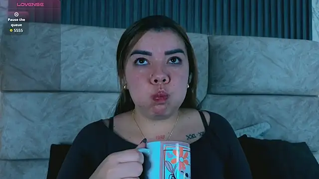 leilapons online show from April 12, 1:14 pm