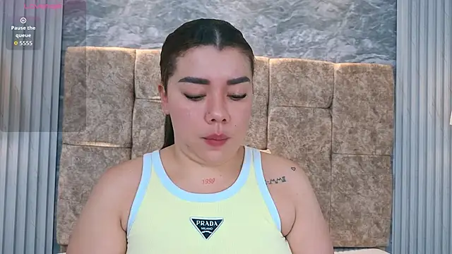 leilapons online show from March 22, 4:08 pm