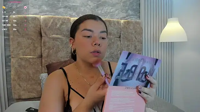 leilapons online show from November 23, 5:45 pm