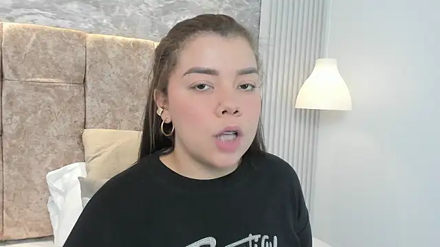 leilapons online show from October 9, 4:51 pm