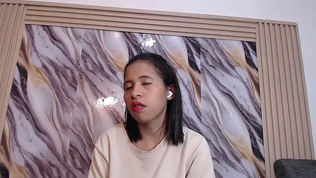 Samantha Fox69  online show from April 8, 2:13 am