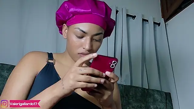 ValeriGallardo17 online show from November 14, 2:04 am