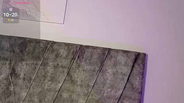 ValeriGallardo17 online show from October 7, 9:27 pm