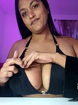 Busty AriaX online show from November 9, 8:13 pm
