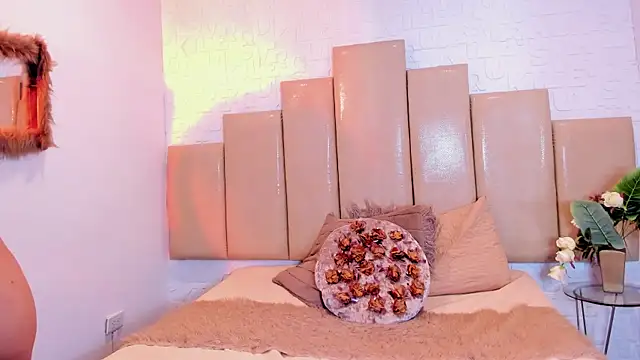 salem rose online show from November 11, 8:14 pm