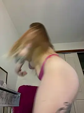 peachykatt online show from September 20, 2:00 pm