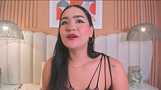 noa moon online show from March 24, 3:06 am