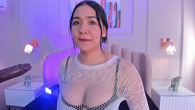 noa moon online show from October 5, 8:10 pm