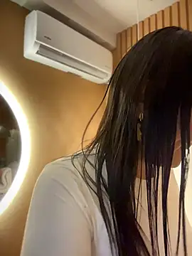 noa moon online show from February 1, 3:16 am