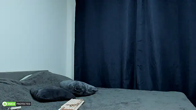 Snapshot of hey_tyankaa chatting on December 1, 3:40 am hey tyankaa online show from December 1, 3:40 am