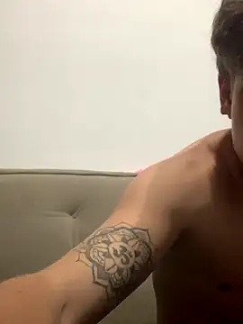 Snapshot of 420BrancoSp chatting on October 26, 4:13 am 420BrancoSp online show from October 26, 4:13 am