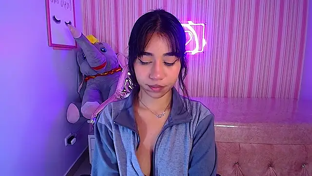 Snapshot of cristal11_ch chatting on October 7, 11:00 am cristal11 ch online show from October 7, 11:00 am
