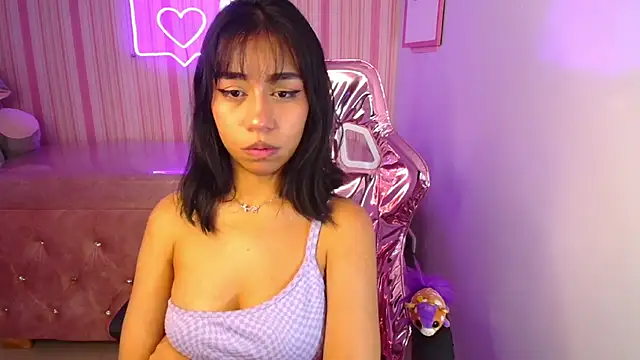Snapshot of cristal11_ch chatting on September 23, 10:06 pm cristal11 ch online show from September 23, 10:06 pm