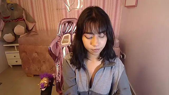 Snapshot of cristal11_ch chatting on September 15, 10:54 pm cristal11 ch online show from September 15, 10:54 pm