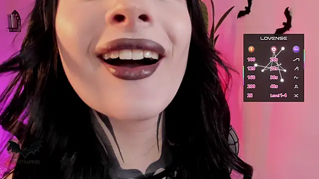 VelvetVampiree online show from March 27, 3:26 am