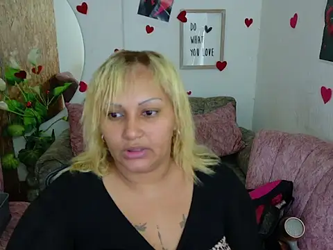 laleska montenegro online show from January 7, 4:17 am