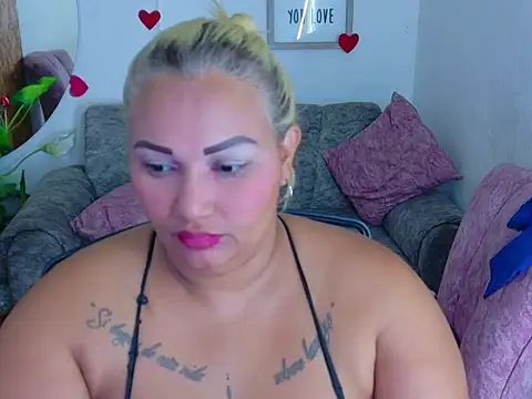 laleska montenegro online show from January 11, 2:02 pm