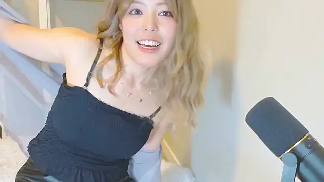 Nana with online show from November 20, 2:23 am