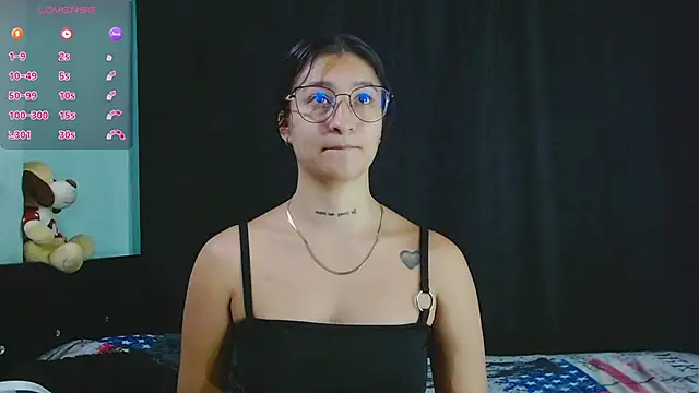 EVAH LEE  online show from October 5, 3:19 am