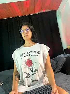 EVAH LEE  online show from October 23, 1:26 am