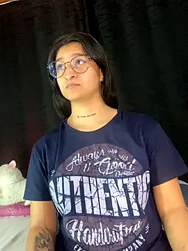 EVAH LEE  online show from December 23, 3:50 am