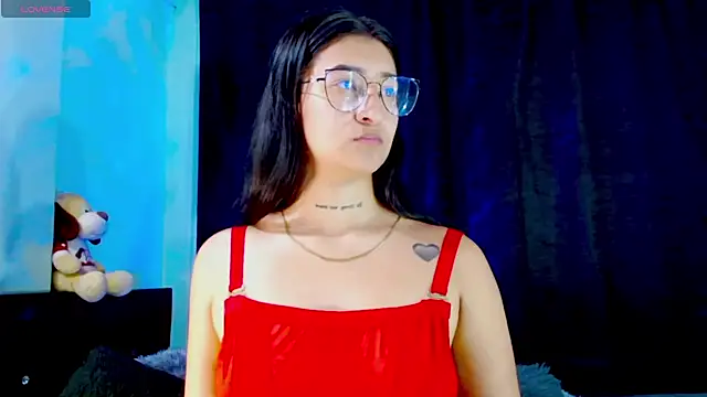 EVAH LEE  online show from October 16, 3:37 am