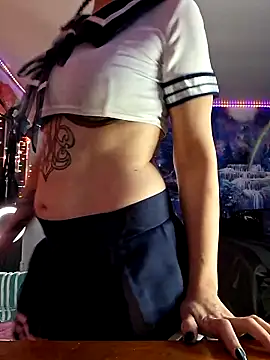 PeachyAriel online show from March 5, 8:05 pm