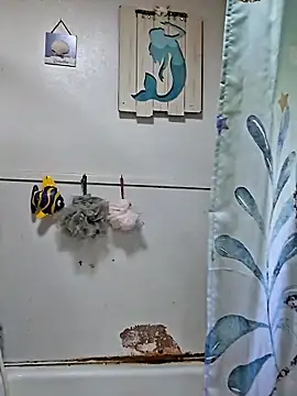 PeachyAriel online show from April 10, 2:24 pm