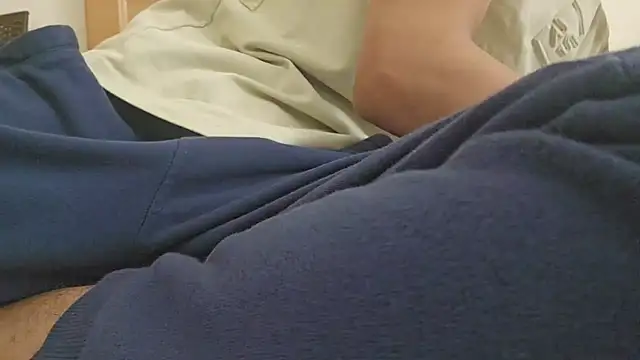 boy69horny online show from October 6, 9:32 am