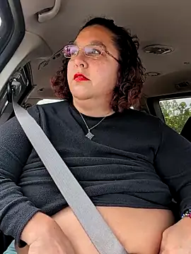 lil-gemini-hippy online show from May 1, 7:41 pm