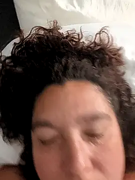 lil-gemini-hippy online show from May 22, 7:17 am