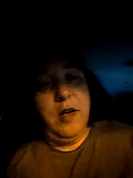 lil-gemini-hippy online show from April 28, 2:27 am