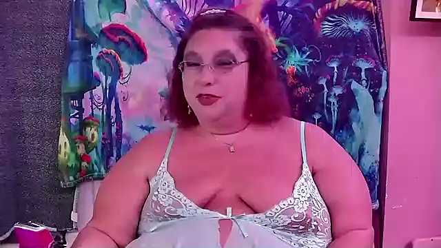 lil-gemini-hippy online show from November 8, 2:59 am