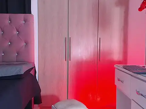 Martina ferer online show from February 14, 2:39 pm