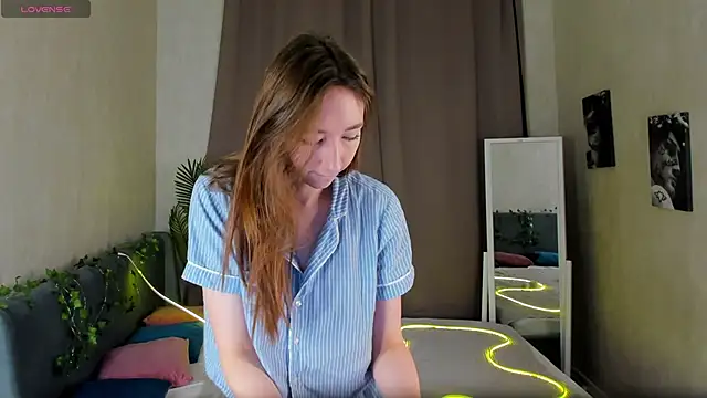 Snapshot of Miche1le_Allenne chatting on November 28, 1:06 am Miche1le Allenne online show from November 28, 1:06 am