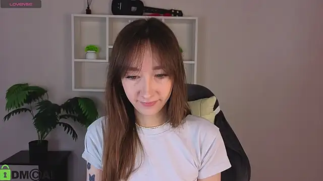 Miche1le Allenne online show from April 15, 1:11 am