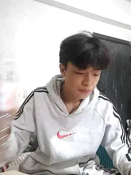 Snapshot of junjun1189 chatting on October 30, 11:56 pm junjun1189 online show from October 30, 11:56 pm