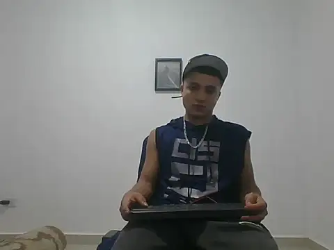 yissus 20  online show from November 6, 4:38 am