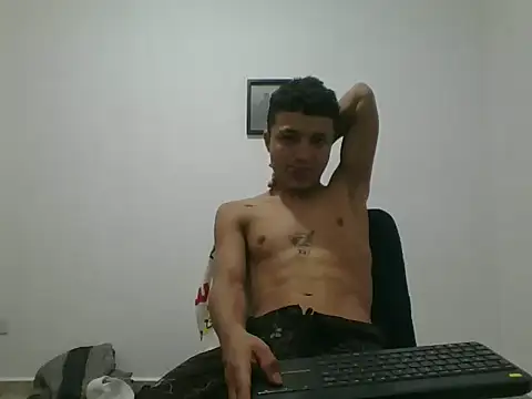 yissus 20  online show from October 14, 7:03 pm