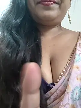 Snapshot of Sofia-ex chatting on October 31, 5:04 am Sofia-ex online show from October 31, 5:04 am