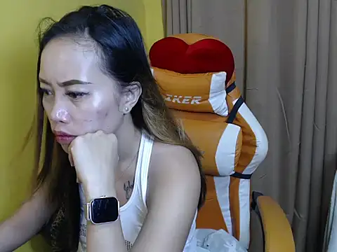 Snapshot of your_hornyapril chatting on October 11, 5:25 pm your hornyapril online show from October 11, 5:25 pm