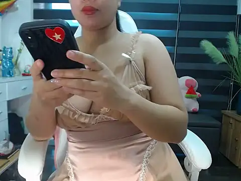 NANA 199k online show from November 17, 7:34 am