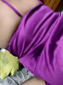 Snapshot of hotti-rashmi chatting on September 15, 5:24 pm hotti-rashmi online show from September 15, 5:24 pm