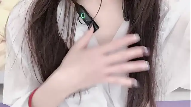 iukoi-77yo online show from November 17, 6:01 pm