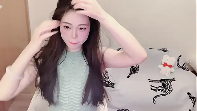 Snapshot of iukoi-77yo chatting on February 20, 11:45 am iukoi-77yo online show from February 20, 11:45 am