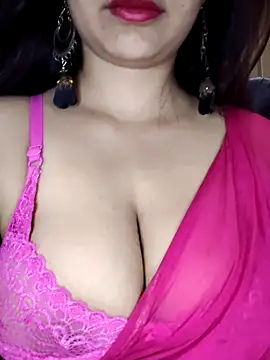 Snapshot of annanya01 chatting on September 16, 2:01 am annanya01 online show from September 16, 2:01 am