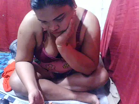 33mango online show from February 6, 12:28 am