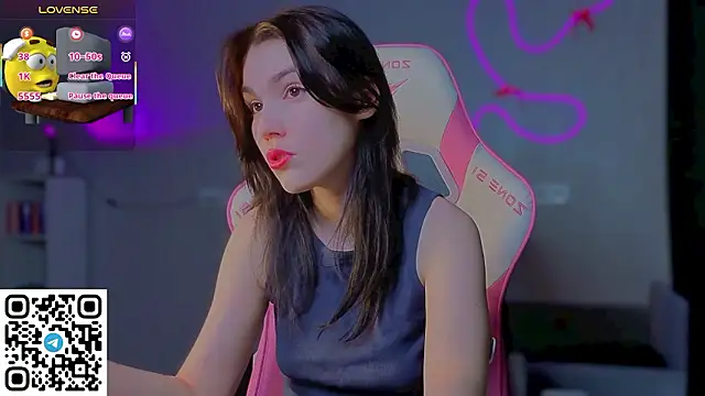 Sophie SkyAngel online show from February 25, 7:25 pm